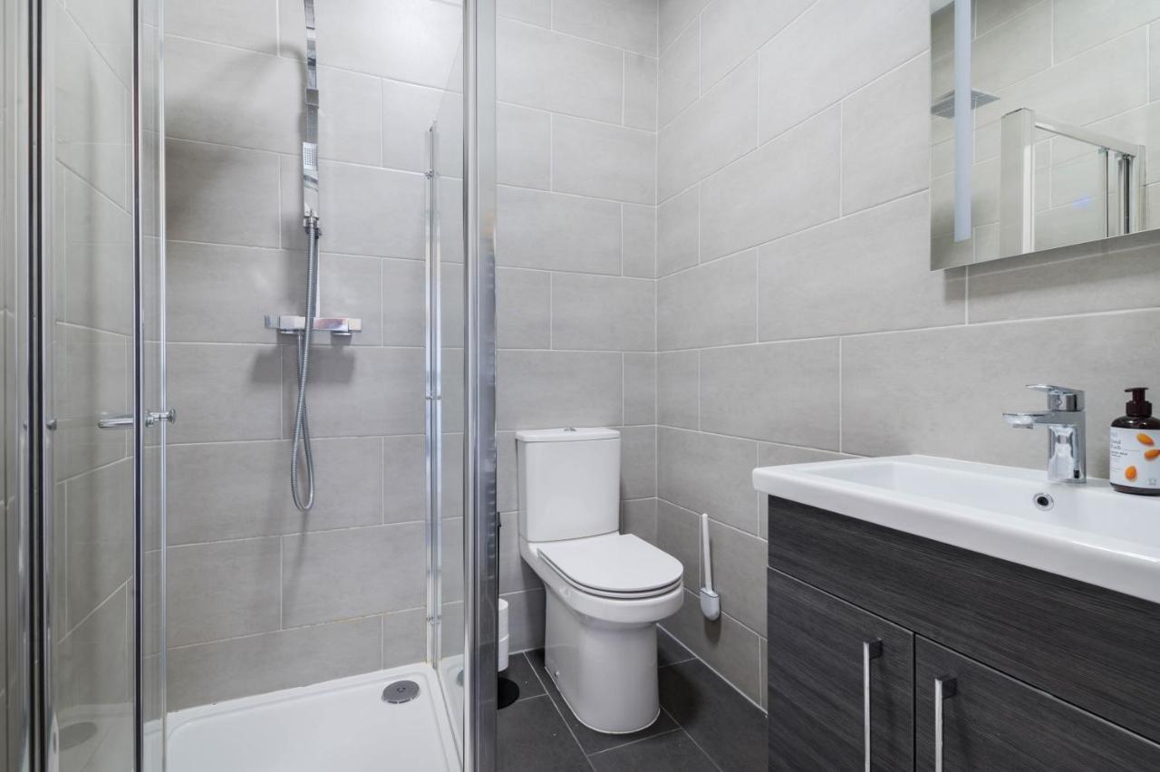 Charming Newly Refurb 2-Bed 2-Bath Whole Apartment Near Hyde Park & Kensington, Prime Paddington Location Zone 1 Londen Buitenkant foto